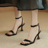Fashionable plus-size high-heeled sandals