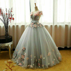 Vestido de fiesta de princesa con flores 3D gris