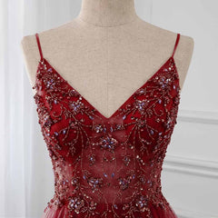 Vestido de fiesta juvenil largo de tul rojo vino con escote en V y cuentas