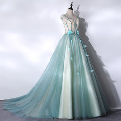 Vestido largo de tul con encaje verde menta para quinceañeras