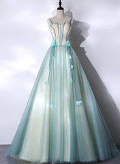 Vestido largo de tul con encaje verde menta para quinceañeras