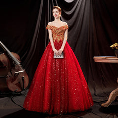 Vestido corto de fiesta con escote en forma de corazón de tul brillante rojo y hombros descubiertos