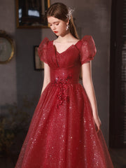 Vestido de fiesta con escote en V y cordones en tul brillante rojo vino
