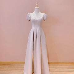 Vestido de fiesta rosa con escote en forma de corazón, mangas cortas y largo hasta el suelo