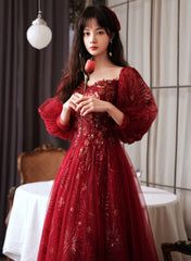 Vestido de fiesta de tul rojo vino con mangas abullonadas y tul brillante
