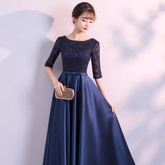 Vestido de fiesta largo de satén azul marino con parte superior de encaje