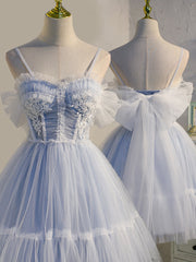 Vestidos de fiesta cortos de tul azul claro con cuentas