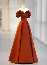 Vestido de fiesta largo de satén con escote en forma de A y hombros descubiertos con escote en forma de corazón