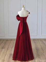 Vestido de fiesta sencillo de satén y tul color rojo vino con corte A