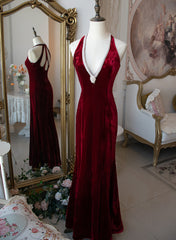 Vestido de fiesta largo de sirena con cuentas y terciopelo rojo vino