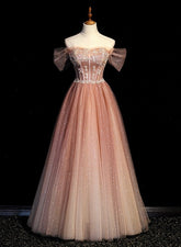 Hermoso vestido de fiesta con escote en forma de corazón y cuentas en degradado rosa