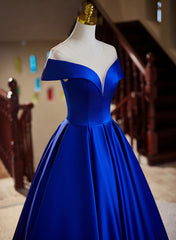 Vestido de noche largo de satén azul real con corte en A