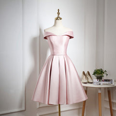 Vestido de fiesta de satén rosa hasta la rodilla