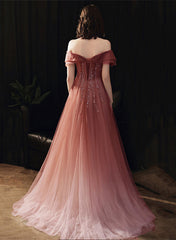 Vestido formal largo de tul rosa degradado con cuentas y corte A
