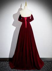 Vestido de fiesta largo de terciopelo rojo vino con hombros descubiertos