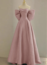 Vestido de fiesta largo y sencillo de satén rosa con hombros descubiertos