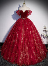Vestido de fiesta de tul rojo vino con escote en forma de corazón y cuentas