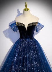 Vestido de fiesta largo de tul azul marino con hombros descubiertos y cuentas