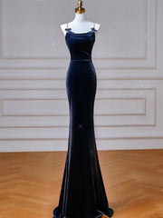 Vestido largo de fiesta de terciopelo con tirantes de sirena azul marino