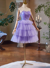 Lindo vestido de fiesta corto de tul y lentejuelas color lavanda