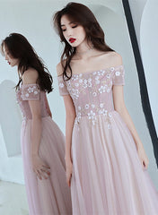 Vestido de fiesta rosa con hombros descubiertos y flores, corte A