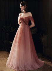 Vestido formal largo de tul rosa degradado con cuentas y corte A