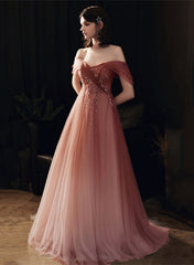 Vestido formal largo de tul rosa degradado con cuentas y corte A