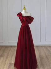 Vestido de fiesta sencillo de satén y tul color rojo vino con corte A