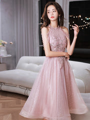 Vestido corto de tul con cuentas rosas para la fiesta de bienvenida