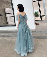 Vestido largo de fiesta de tul con encaje y escote en forma de corazón verde