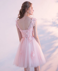 Vestidos de fiesta cortos de tul rosa con encaje y flores