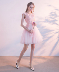 Vestidos de fiesta cortos de tul rosa con encaje y flores