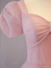 Vestido de fiesta largo de corte A con mangas cortas y escote en forma de corazón en color rosa