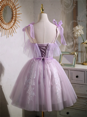 Lindo vestido de fiesta corto de tul color lavanda