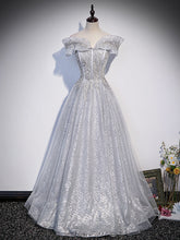 Vestido de fiesta con hombros descubiertos de tul brillante gris plateado