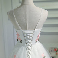 Lovely White Short Party Dress with Flowers