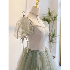 Vestido de noche largo de tul verde claro