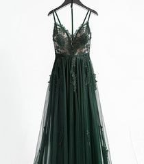 Vestido de fiesta verde de tul con encaje y escote en V en forma de A