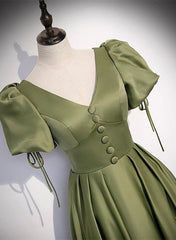Vestido de fiesta de satén verde con mangas abullonadas y corte A