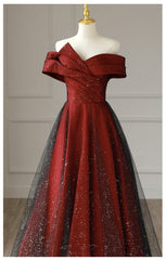 Vestido de fiesta largo de satén rojo con tul negro