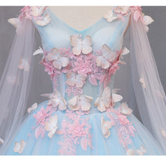 Hermosos vestidos de fiesta con encaje de mariposa azul claro