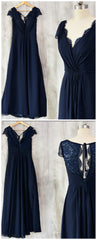 Vestido largo de dama de honor de corte A en gasa azul marino con encaje
