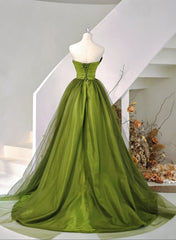 Vestido de fiesta largo con escote en forma de corazón de satén y tul verde