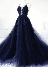 Vestido de fiesta de tul azul marino con apliques de encaje
