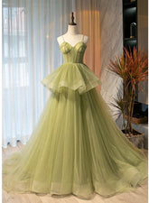 Beautiful Light Green Tulle Layers Ball Gown Wedding Party Dress