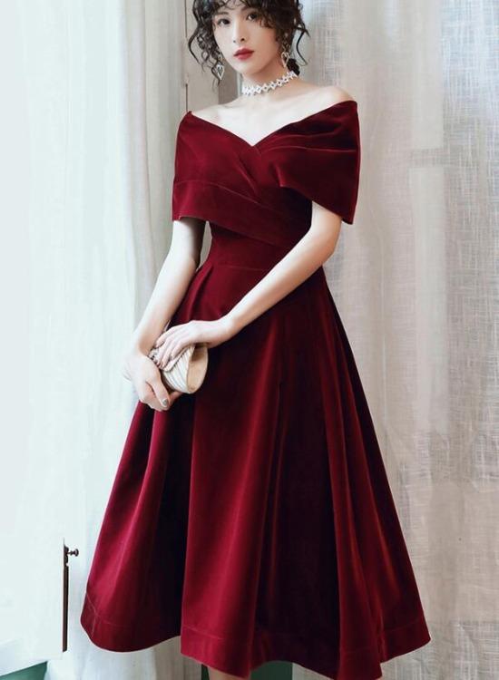 Wine Red Velvet Tea Length Homecoming Dress