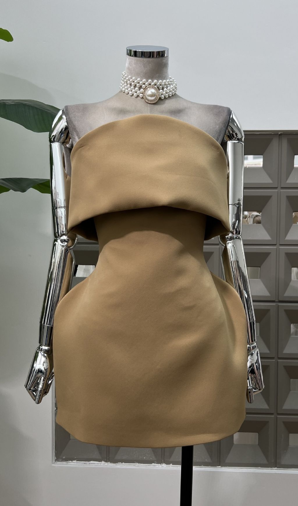 Hiti Chic Strapless Mini Dress with Pockets