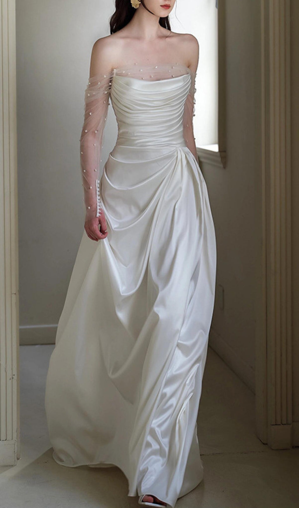 Delta Elegant Satin Ruched Wedding Dress