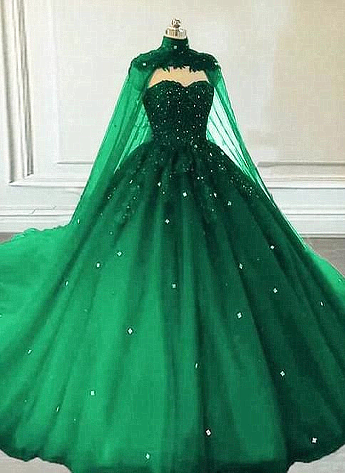 Vestido de fiesta verde oscuro con escote en forma de corazón y cuentas para dulces 16 