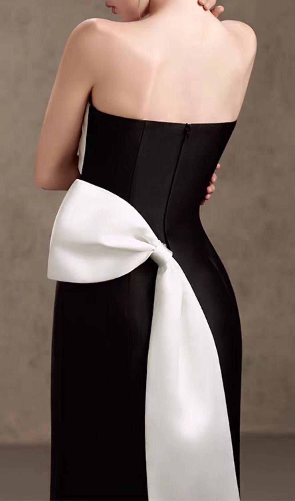 Hamlet Black Strapless Midi Dress